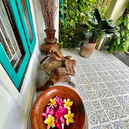 Frangipani Garden Villa Senggigi Exterior photo