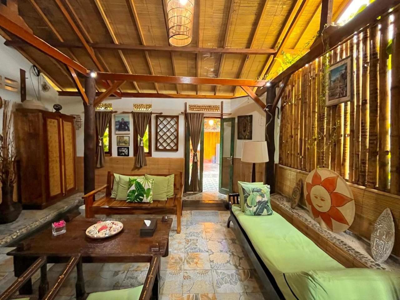 Frangipani Garden Holiday home *